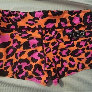 Fleo Pink and Orange Leopard - S